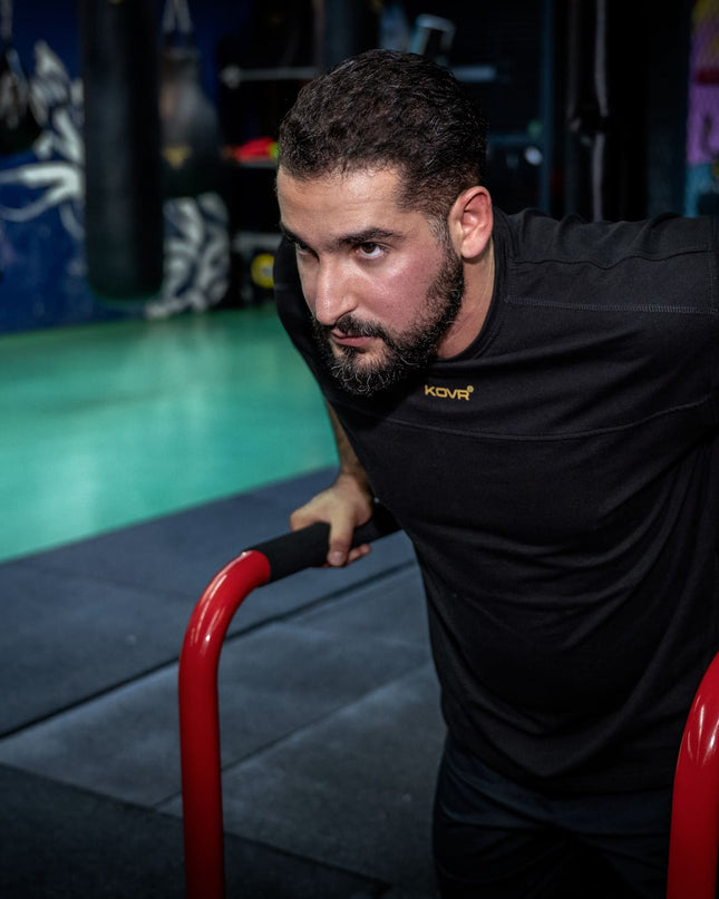 Performance Tee "Strong muslim club" black