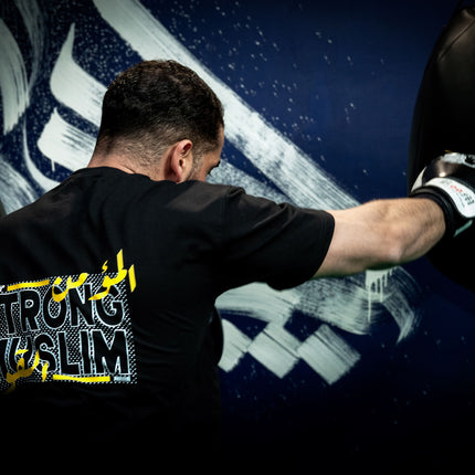 Performance Tee "Strong muslim club" black